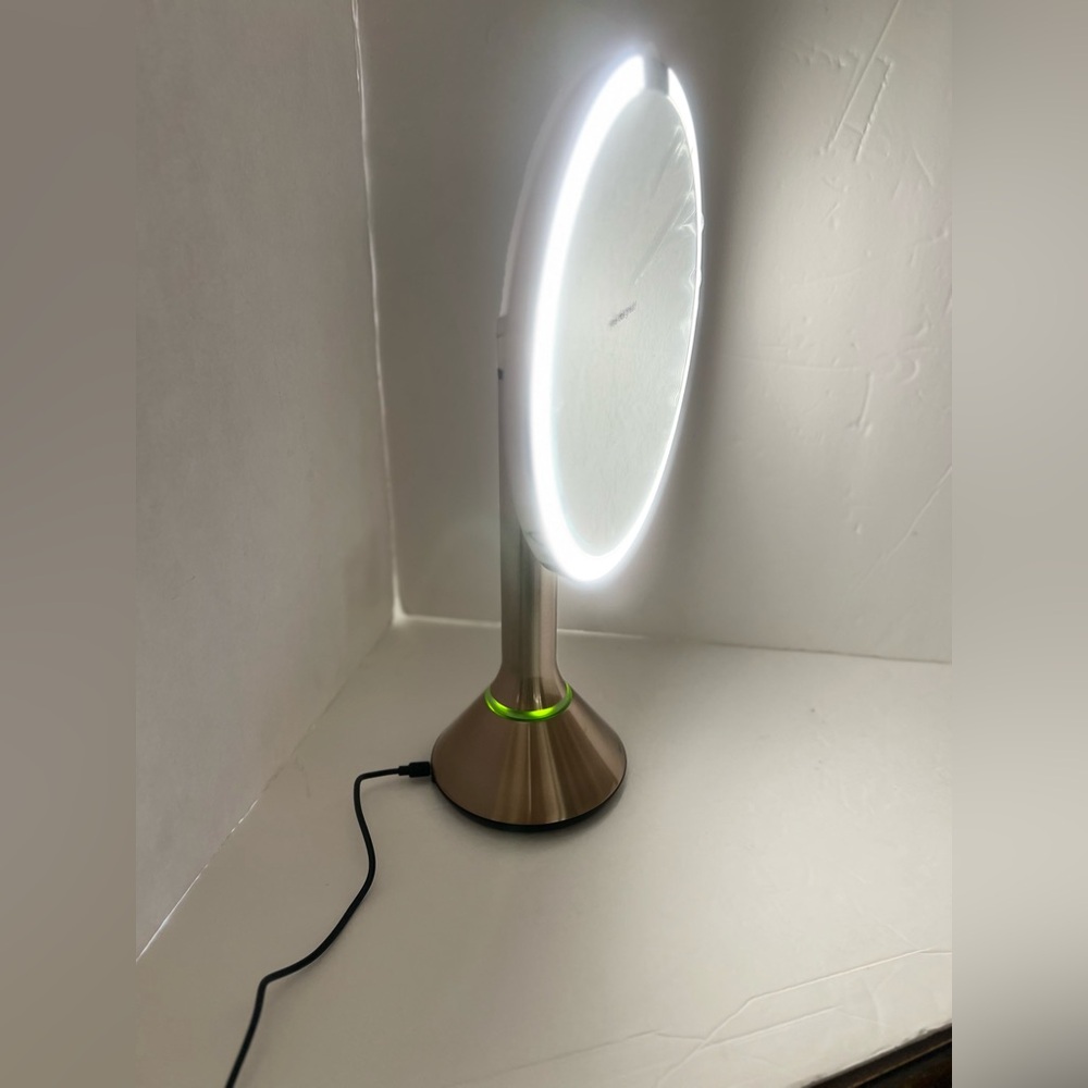 Simplehuman 8”ROSE GOLD Sensor Mirror - Picture 2 of 13